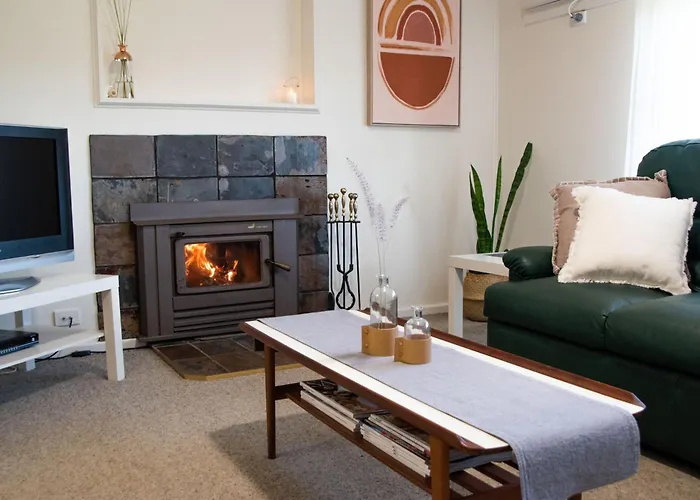 Entire House In Minnipa - 3 Bedroom, Sleeps 5