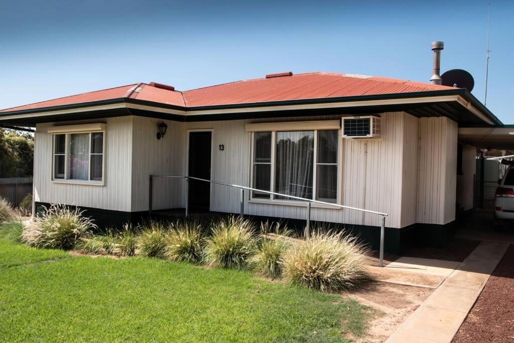 Holiday home Entire House In - 3 Bedroom, Sleeps 5 *