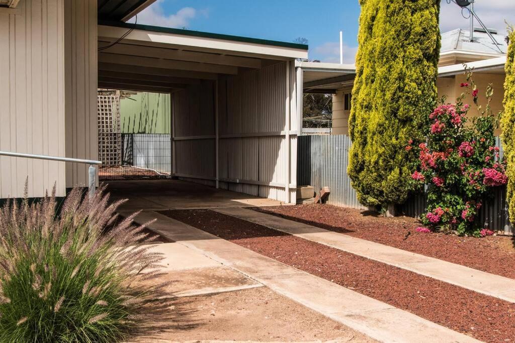 Holiday home Entire House In - 3 Bedroom, Sleeps 5